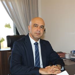 丰田汽车(TM.US)下调财年盈利预期,预计损失1.4万亿日元